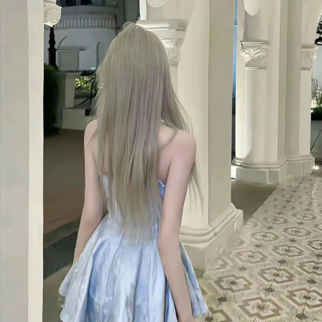 女主角